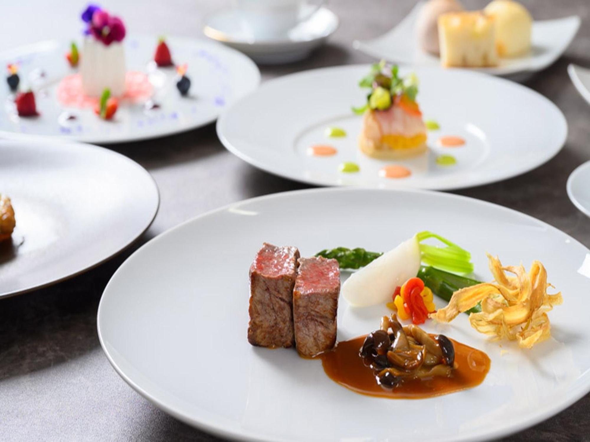 Shin Furano Prince Hotel Nakafurano Exterior foto A sample of French cuisine