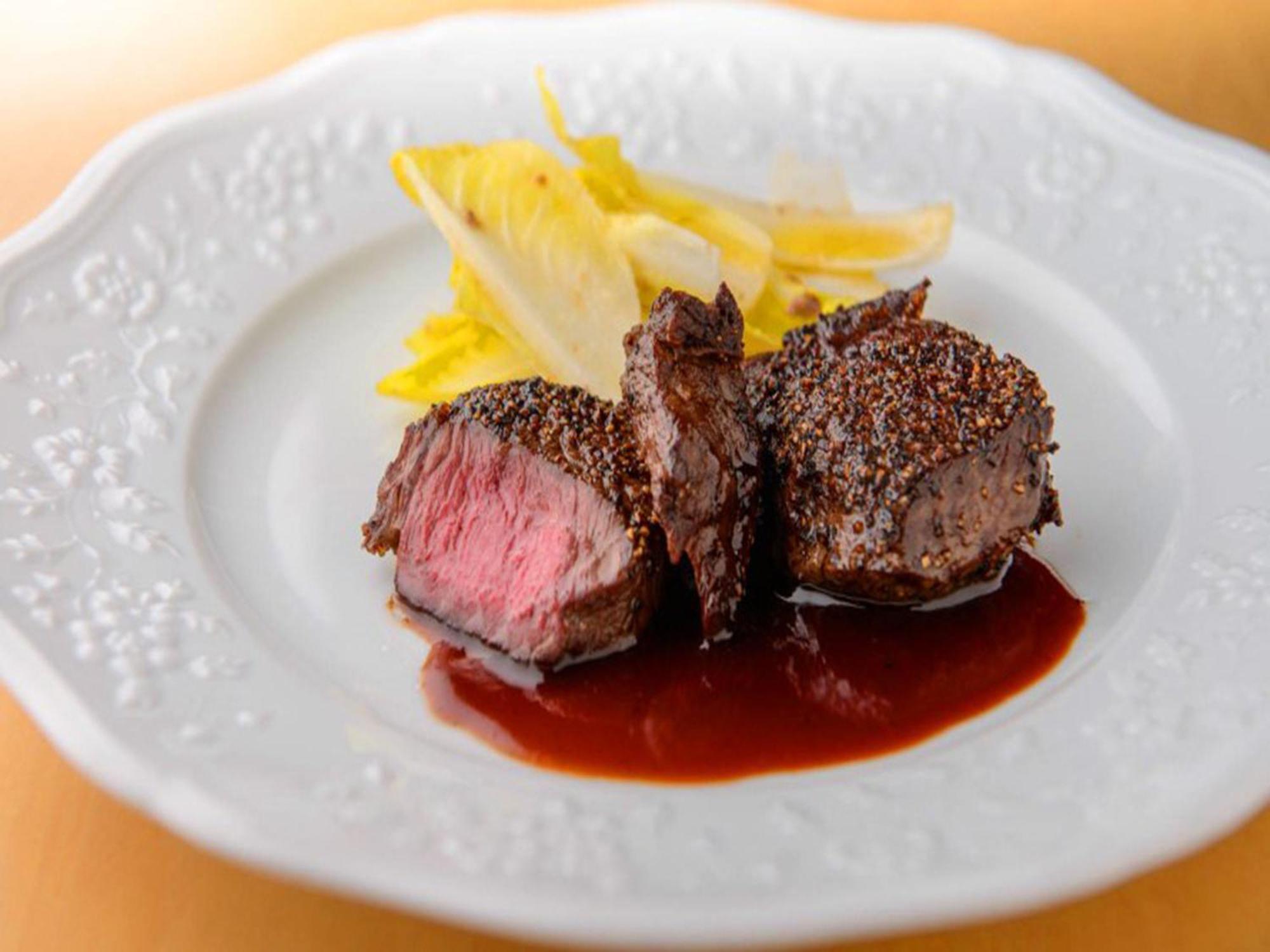 Shin Furano Prince Hotel Nakafurano Exterior foto A steak prepared using the dry-aging technique