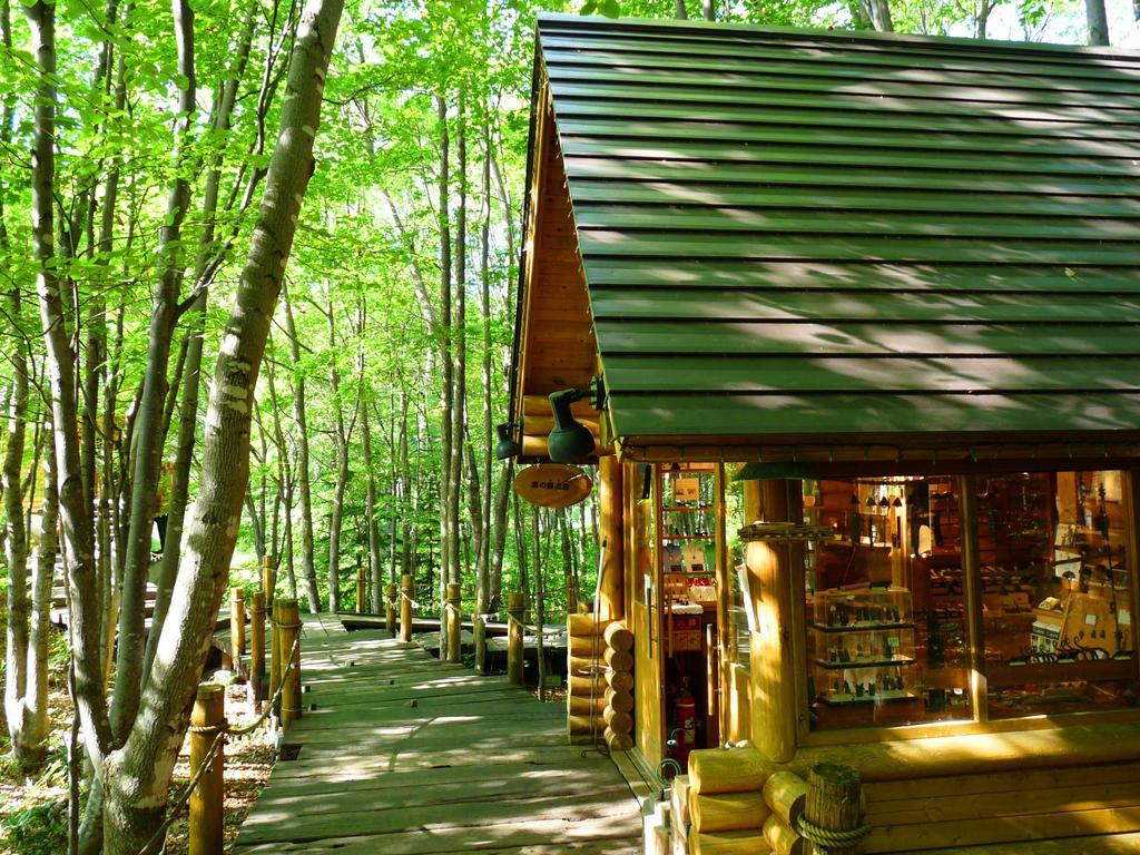 Shin Furano Prince Hotel Nakafurano Exterior foto The Log Cabin