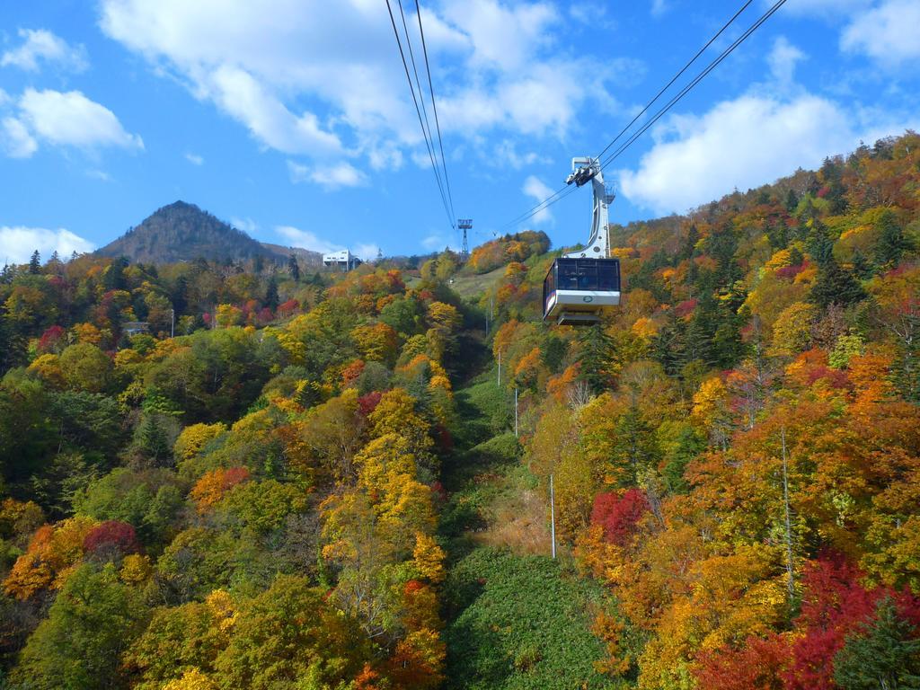 Shin Furano Prince Hotel Nakafurano Exterior foto The cable car