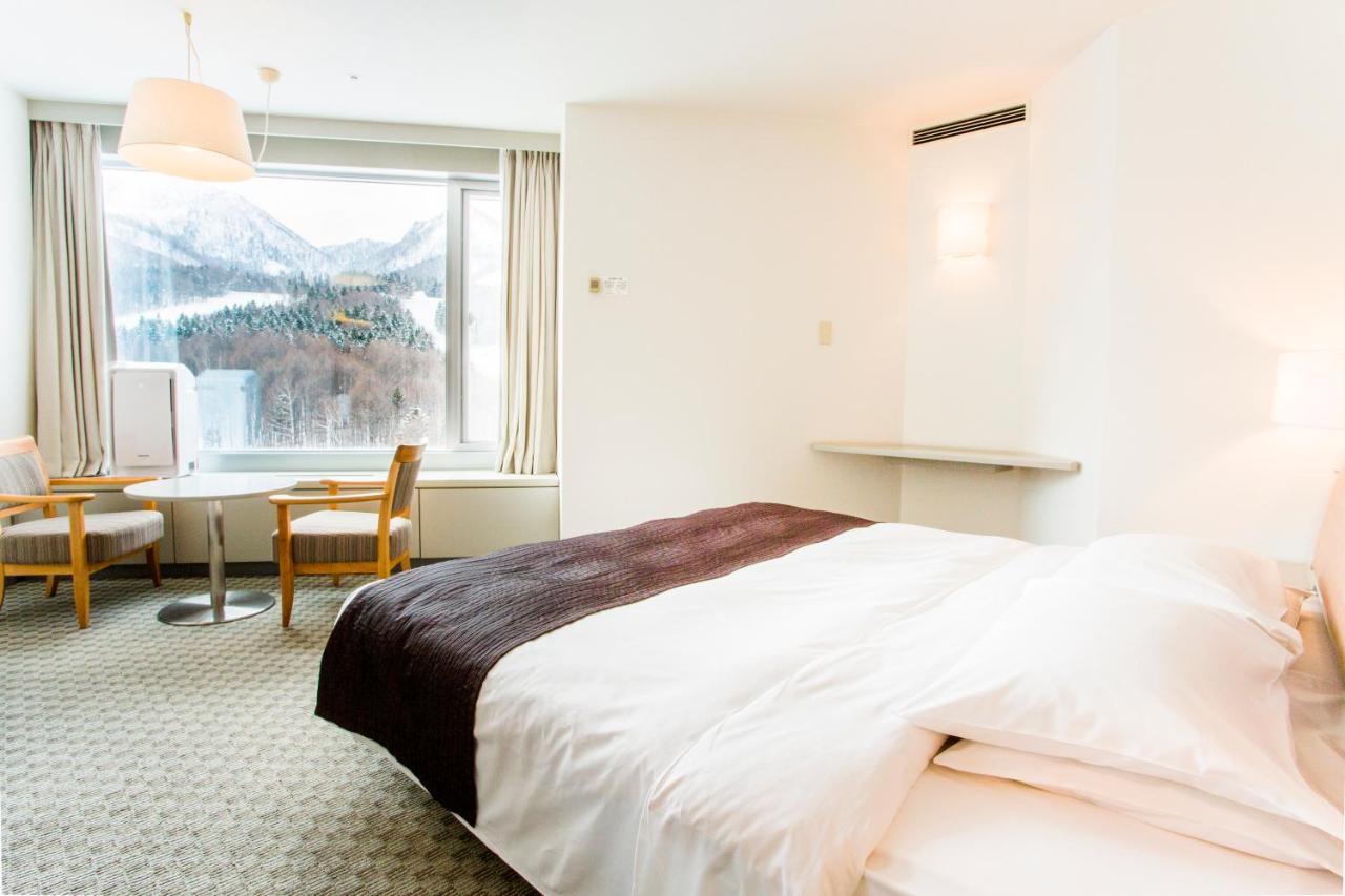 Shin Furano Prince Hotel Nakafurano Exterior foto A room at the hotel