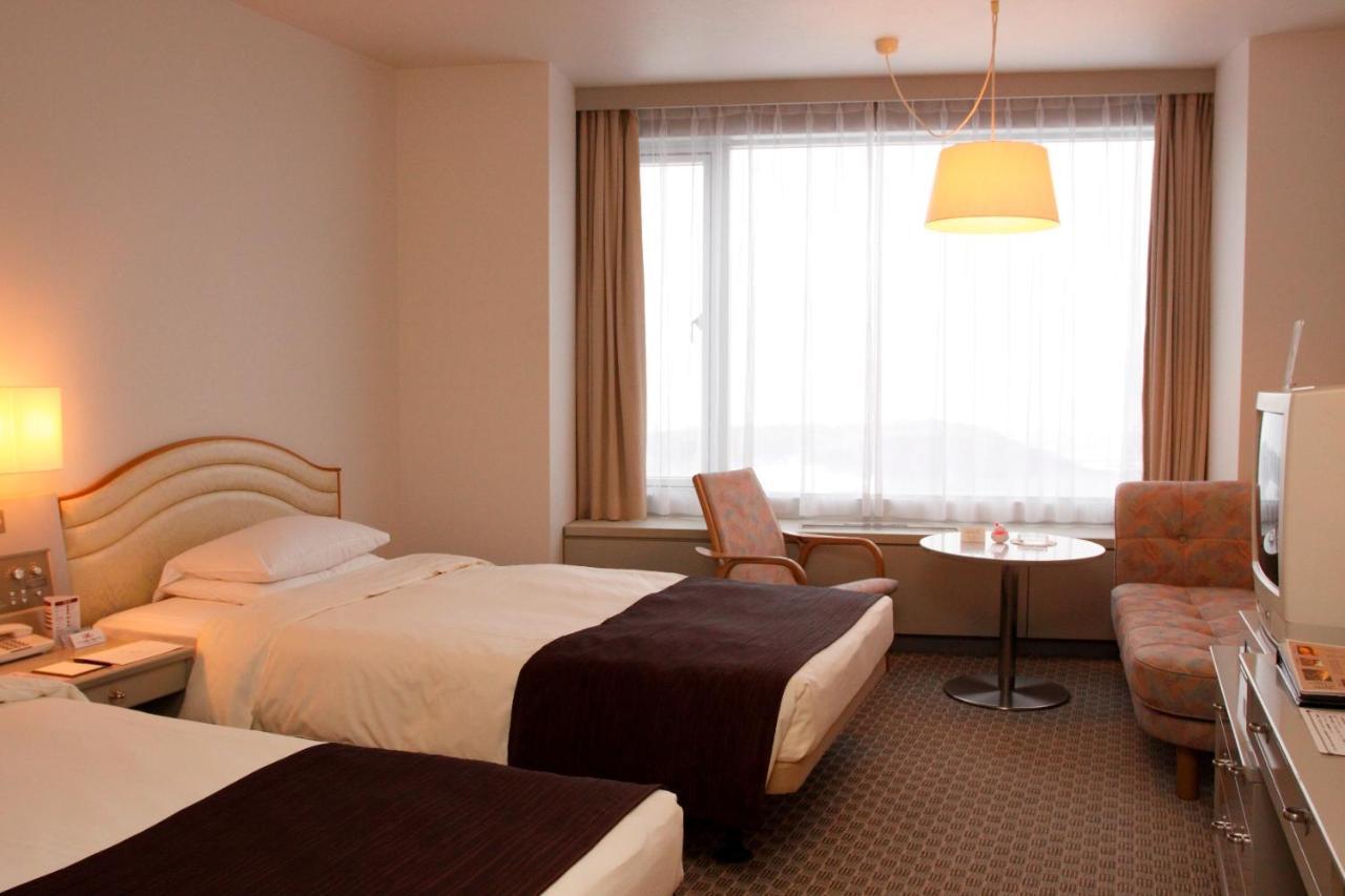 Shin Furano Prince Hotel Nakafurano Exterior foto A room at the hotel